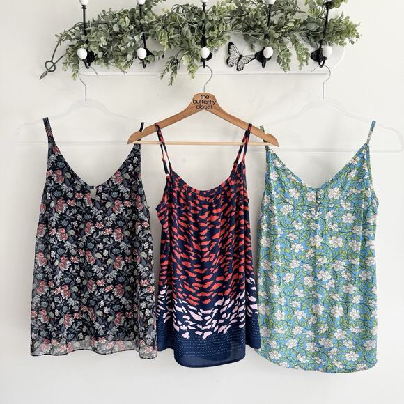 CAbi Bundle Of 3 Floral Tank Tops XS DG - Picture 1 of 4